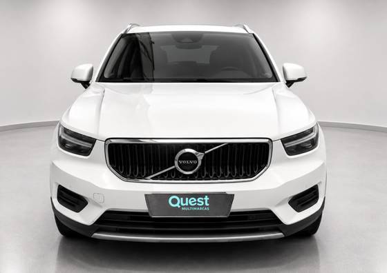 VOLVO XC40 2.0 T4 GASOLINA MOMENTUM GEARTRONIC
